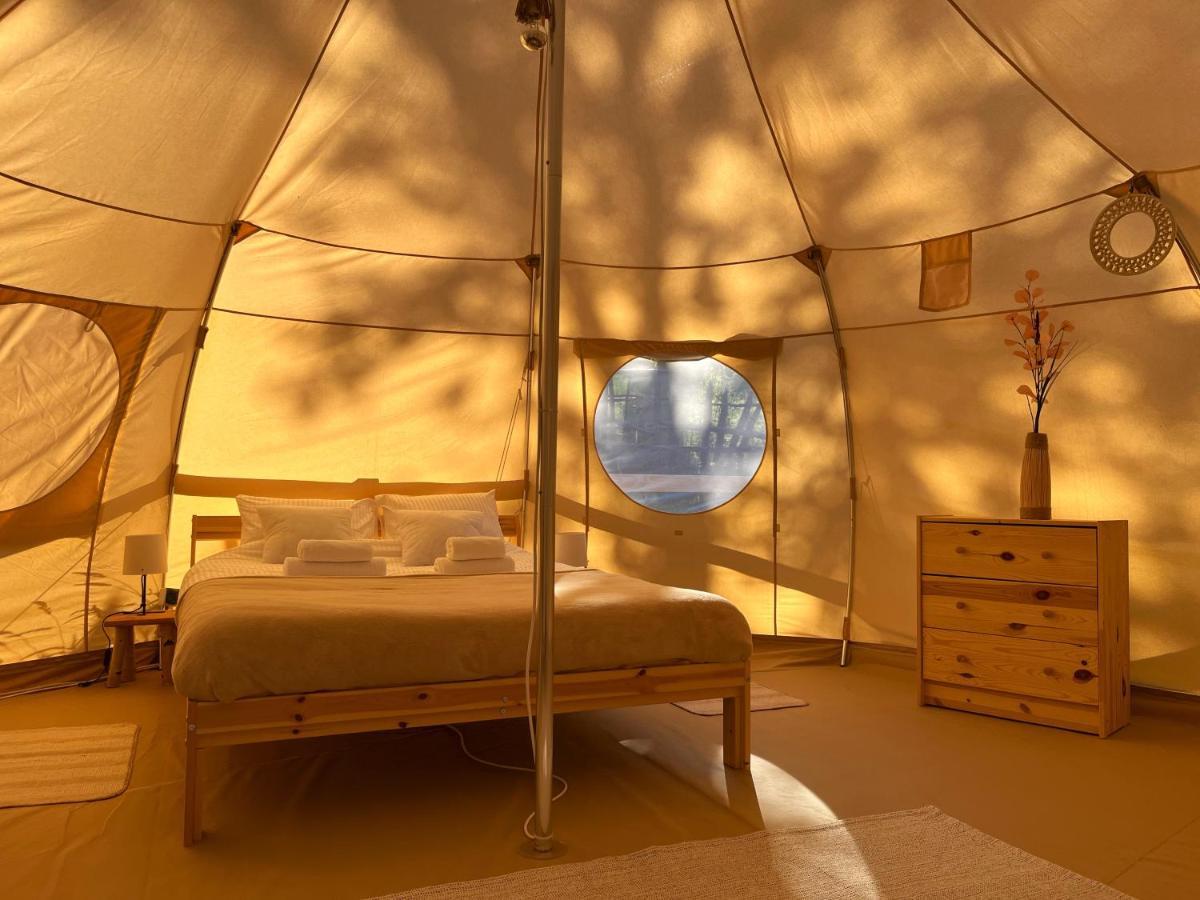 Flore'S Garden Glamping Hotel Törcsvár Kültér fotó